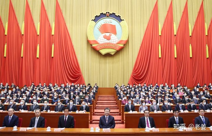聚焦两会